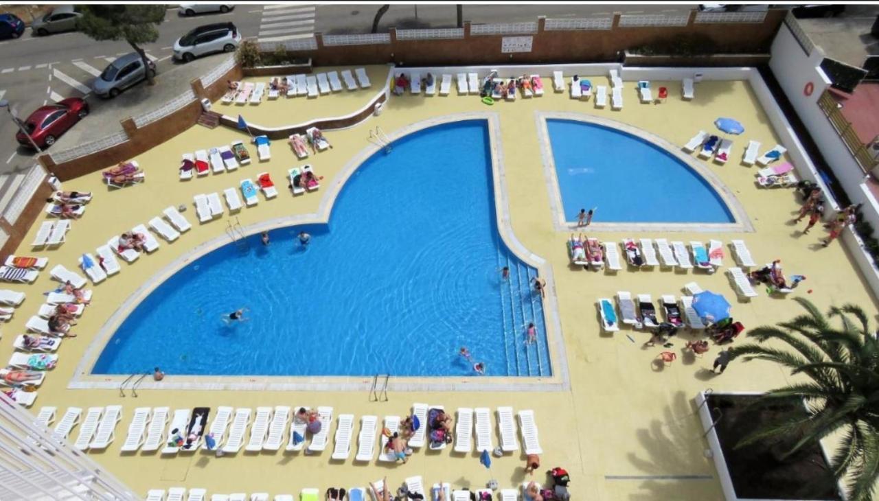 Bonito Apartamento Con Piscina سالو المظهر الخارجي الصورة