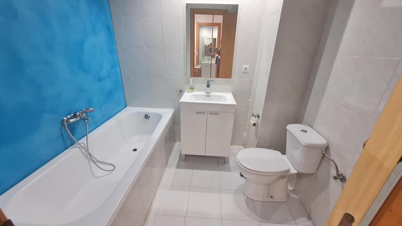 Bonito Apartamento Con Piscina سالو المظهر الخارجي الصورة